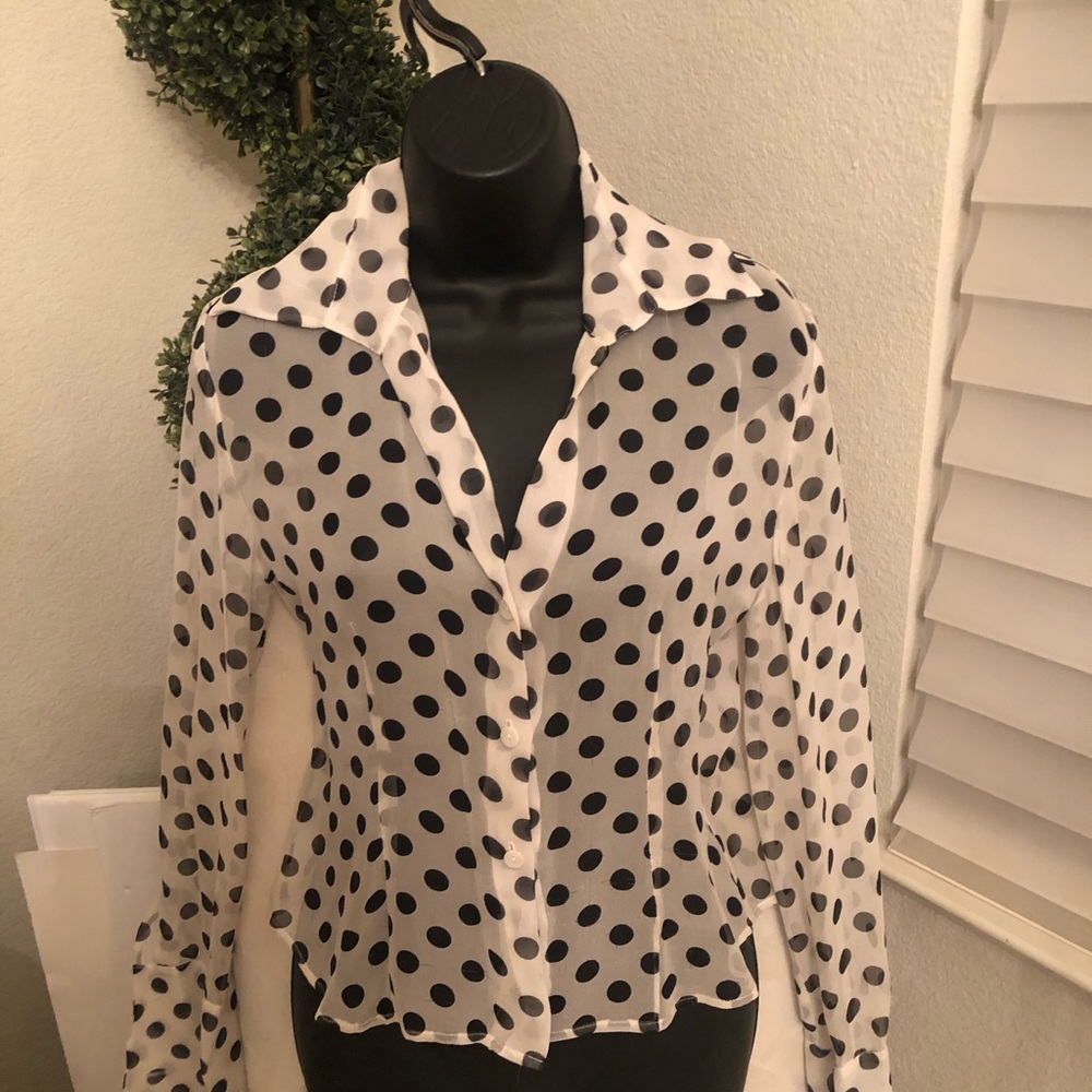 BEBE BLACK & WHITE POLKA DOT BLOUSE